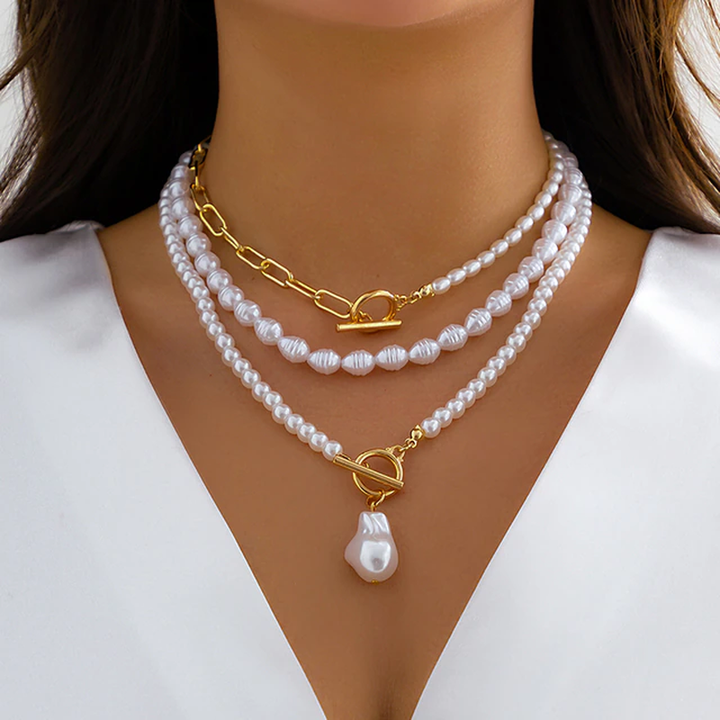 Emma & Rose Cape Town Hester vintage pearl necklace featuring elegant white pearls and delicate gold chain design.