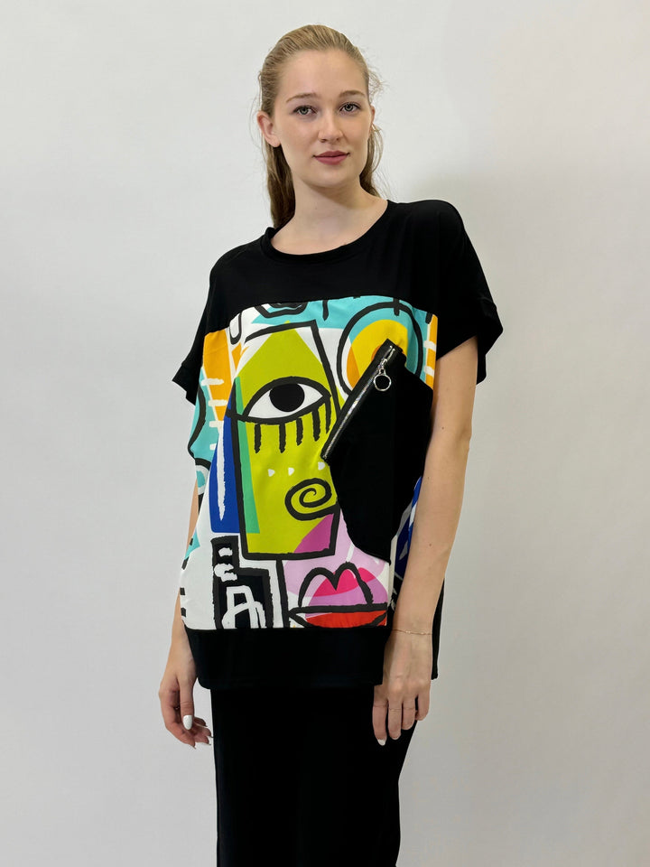 Willemien™ Emma & Rose Cape Town soft luxurious fabric T-shirt with comfortable fit and stylish print, casual wear for women.
