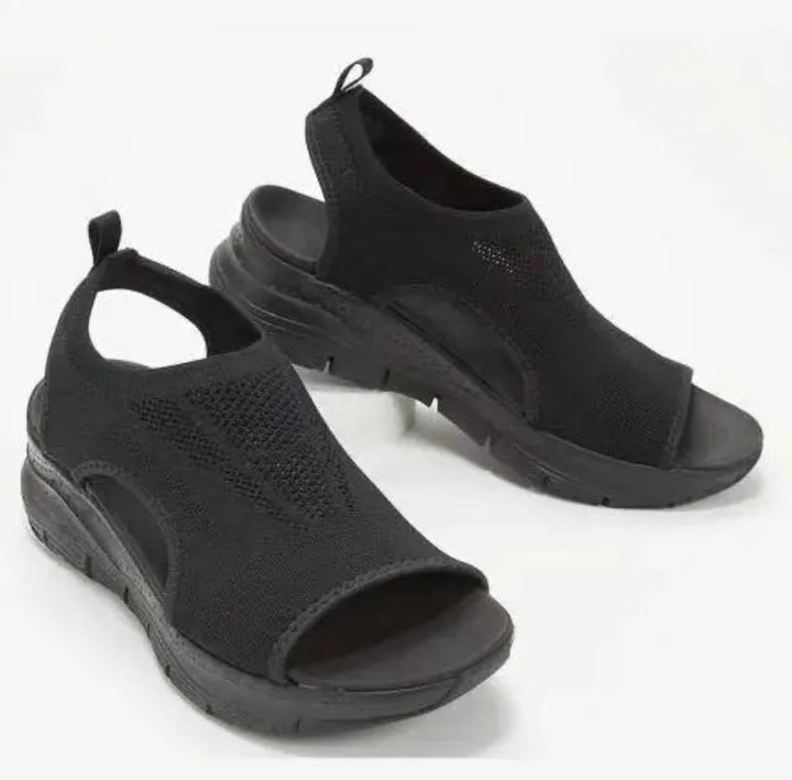 Black Wilma™ semi-orthopaedic sandal Air Flex by Emma & Rose Cape Town, showing the cushioned sole and comfortable design.