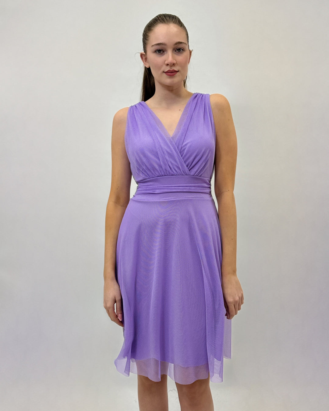 Black Hanneke Short Gaia Dress by Emma & Rose Cape Town, stylish casual abiti with a comfortable fit and elegant design.