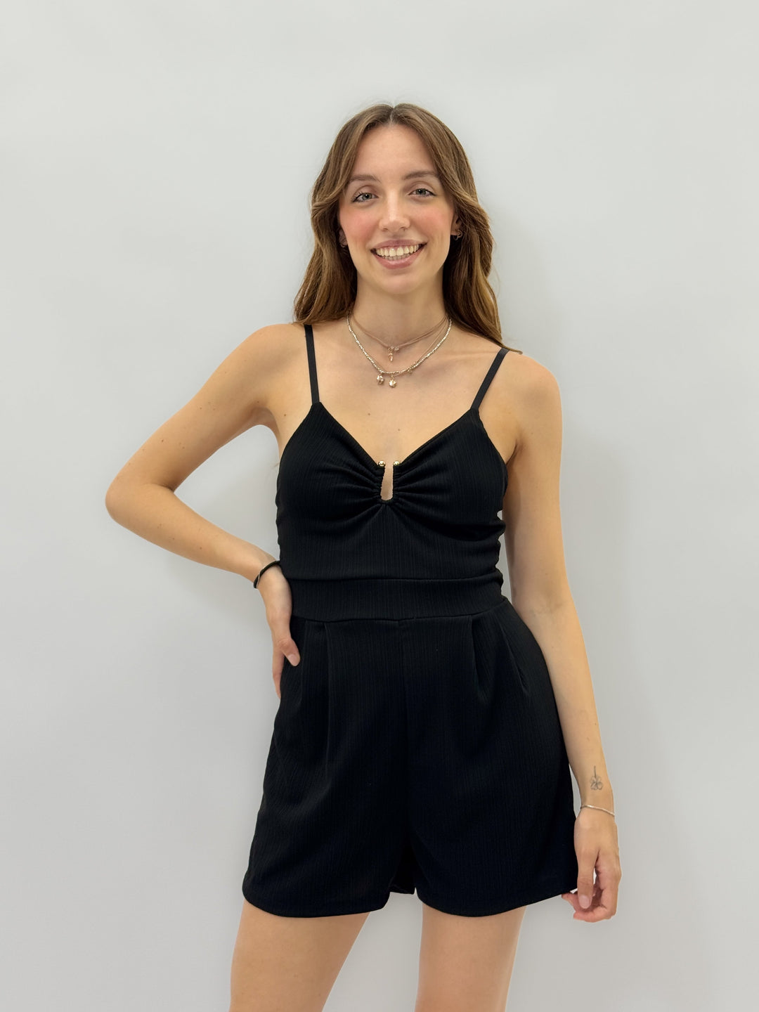 Emma & Rose Cape Town Paulien jumpsuit in Bordeaux with hook detail, showcasing stylish design and elegant fit.
