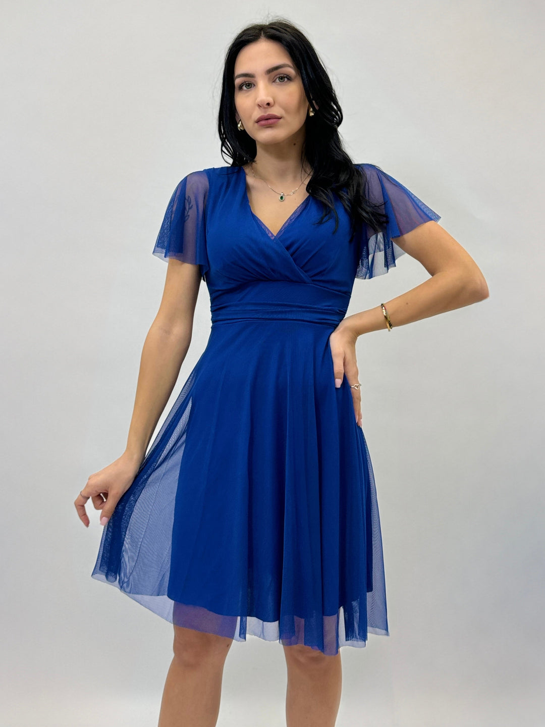 Fuchsia Elke™ Delia short dress by Emma & Rose Cape Town, stylish abiti with a fitted silhouette and vibrant color.