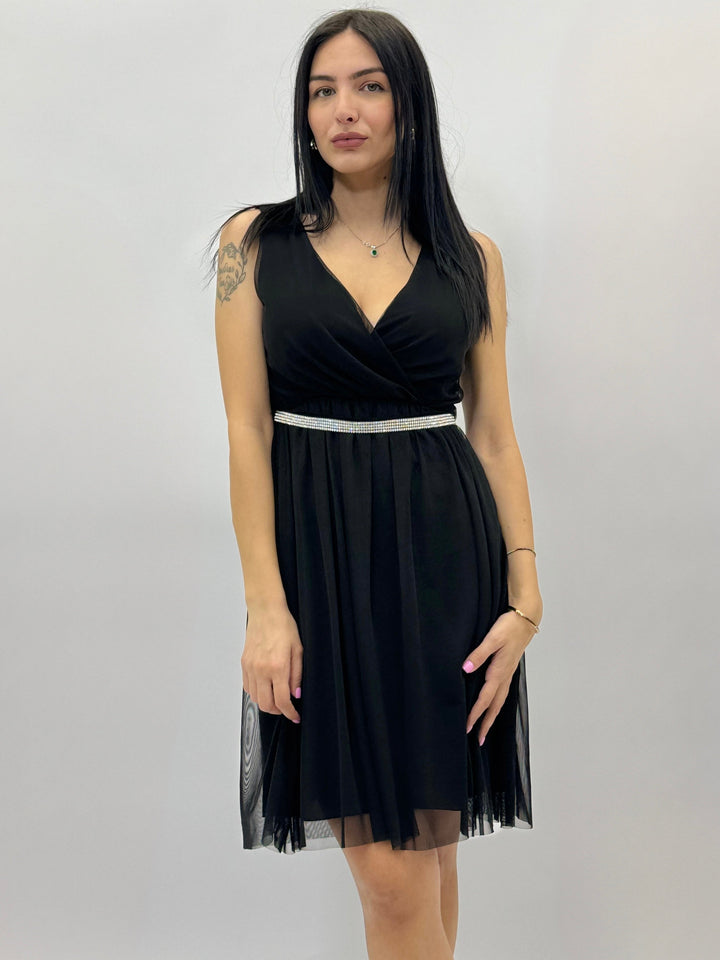 Fuchsia Giorgia™ flowing dress by Emma & Rose Cape Town, elegant abiti with soft, flowing fabric and stylish design.