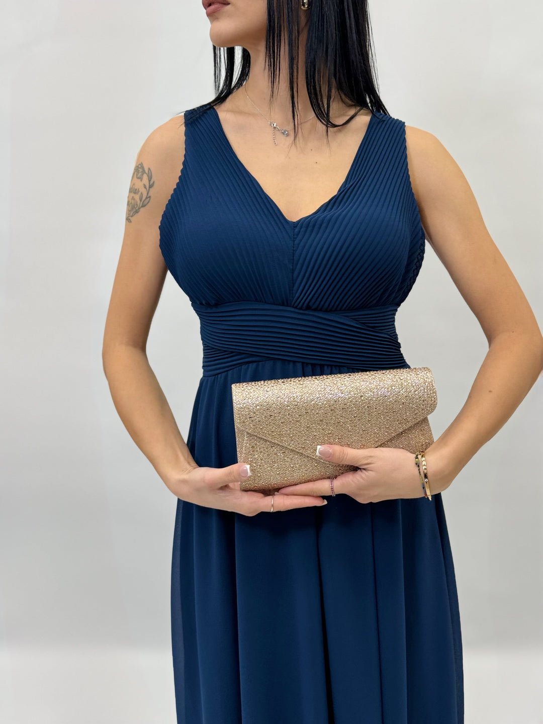 Light blue Daniëlle Dalila dress by Emma & Rose Cape Town, elegant abiti with flowing fabric and stylish design.