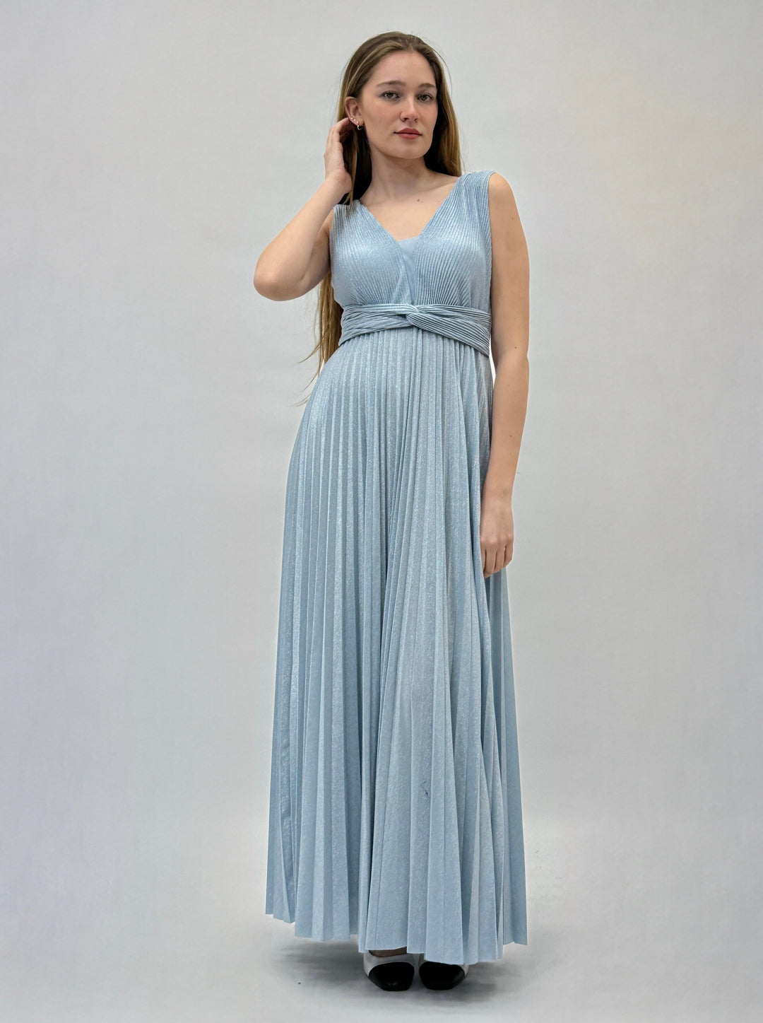 Light blue Selina™ flowing dress by Emma & Rose Cape Town, elegant abiti with a lightweight, breezy fabric.