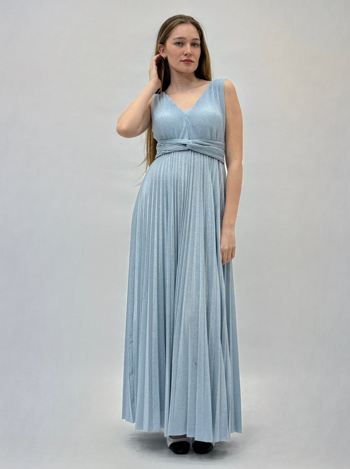 Light blue Selina™ flowing dress by Emma & Rose Cape Town, elegant abiti with a lightweight, breezy fabric.
