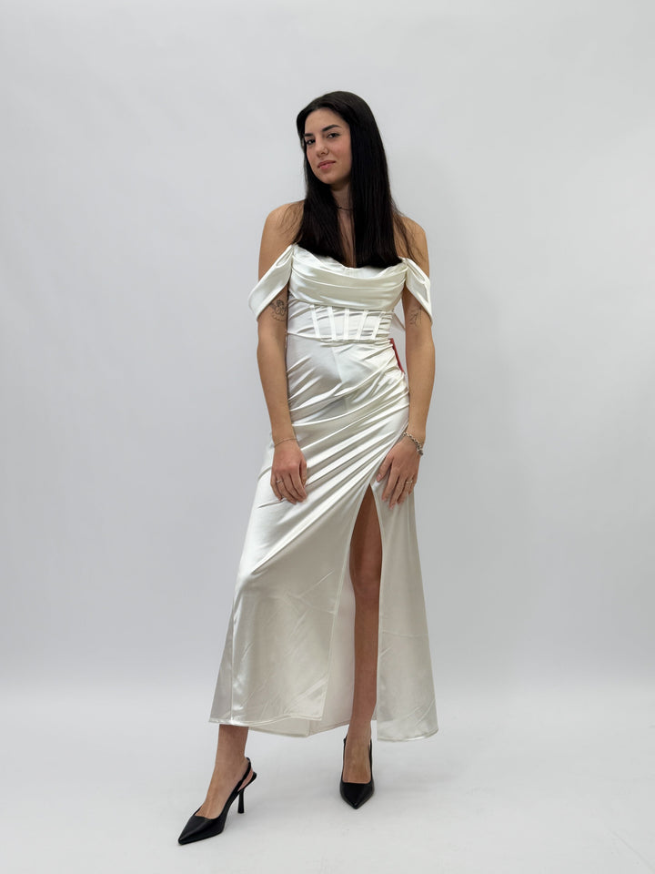 Pink Melanie flowing dress by Emma & Rose Cape Town, lightweight abiti with elegant, flowing fabric and feminine style.
