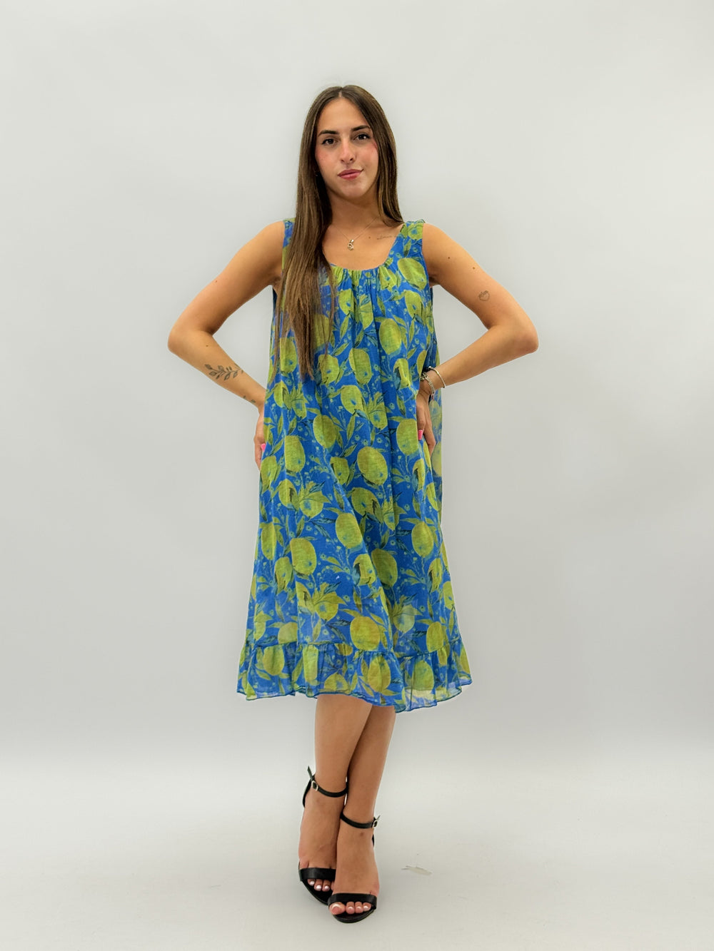 Yellow Lemon™ print dress by Emma & Rose Cape Town, lightweight abiti with vibrant lemon pattern, perfect for warm weather.
