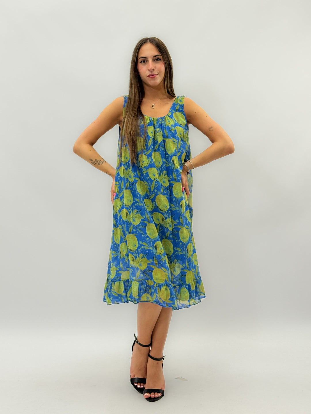 Yellow Lemon™ print dress by Emma & Rose Cape Town, lightweight abiti with vibrant lemon pattern, perfect for warm weather.
