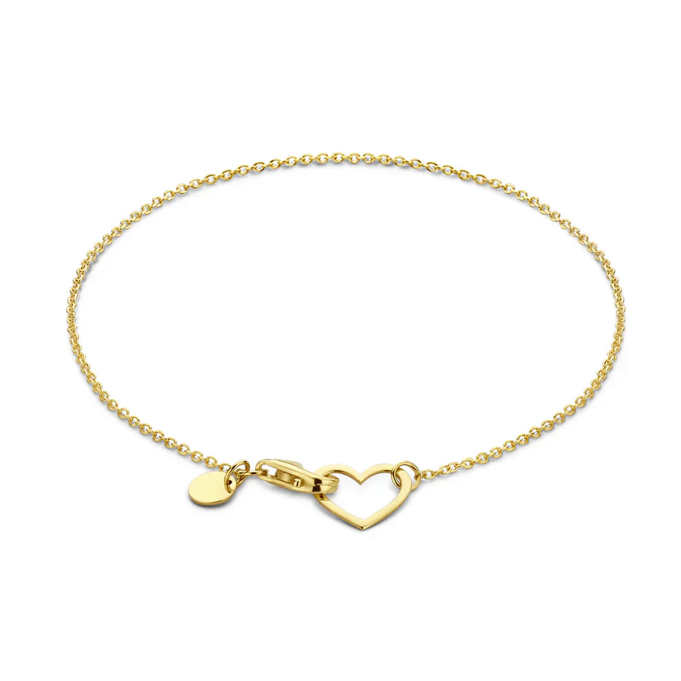 Olivianne™ 14k gold bracelet by Emma & Rose Cape Town, elegant jewelry with a delicate chain and subtle gold shine.