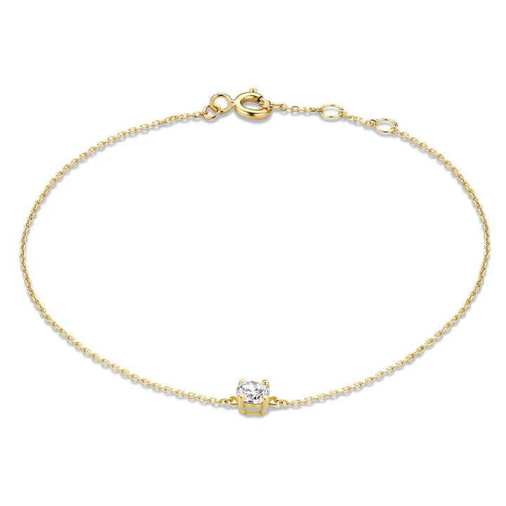 Emma & Rose Cape Town Dalynette™ gold bracelet, refined design, elegant jewelry accessory, detailed close-up image.
