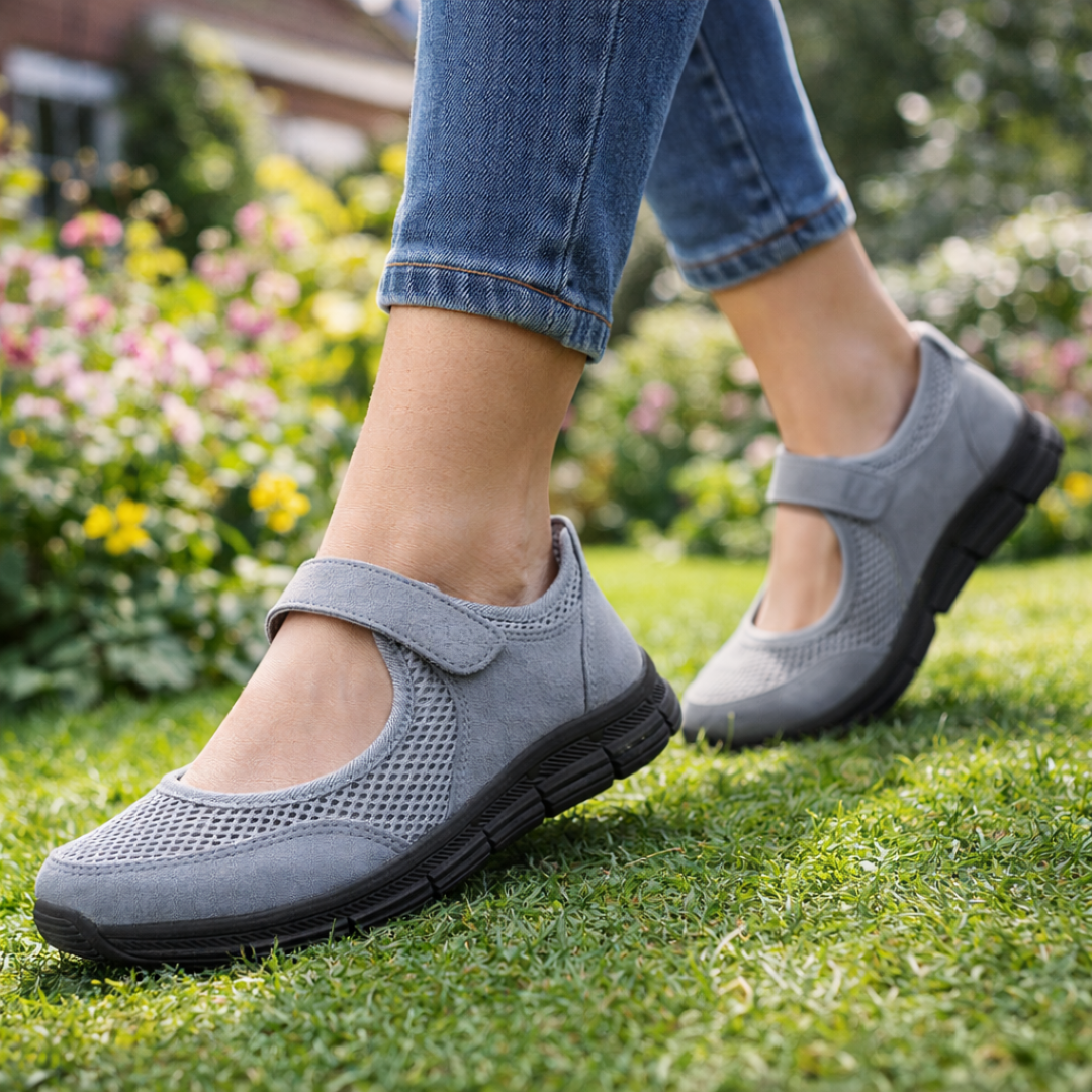 Black Emma & Rose Cape Town Xenia™ Orthopaedic Plus shoe with a super comfortable, supportive design and stylish appearance.