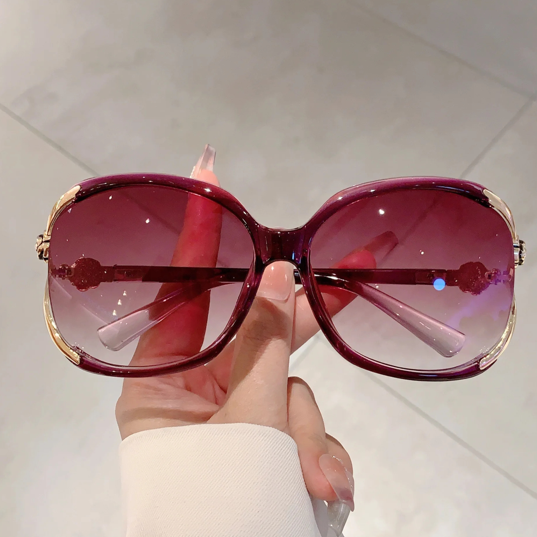 La Fleur Oversized Sunglasses