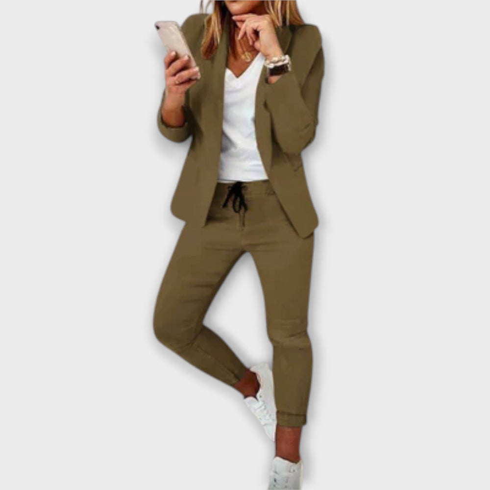 Emma & Rose Cape Town Lyselle elegant blazer set, blue tailored blazer with matching pants, stylish formal wear for women