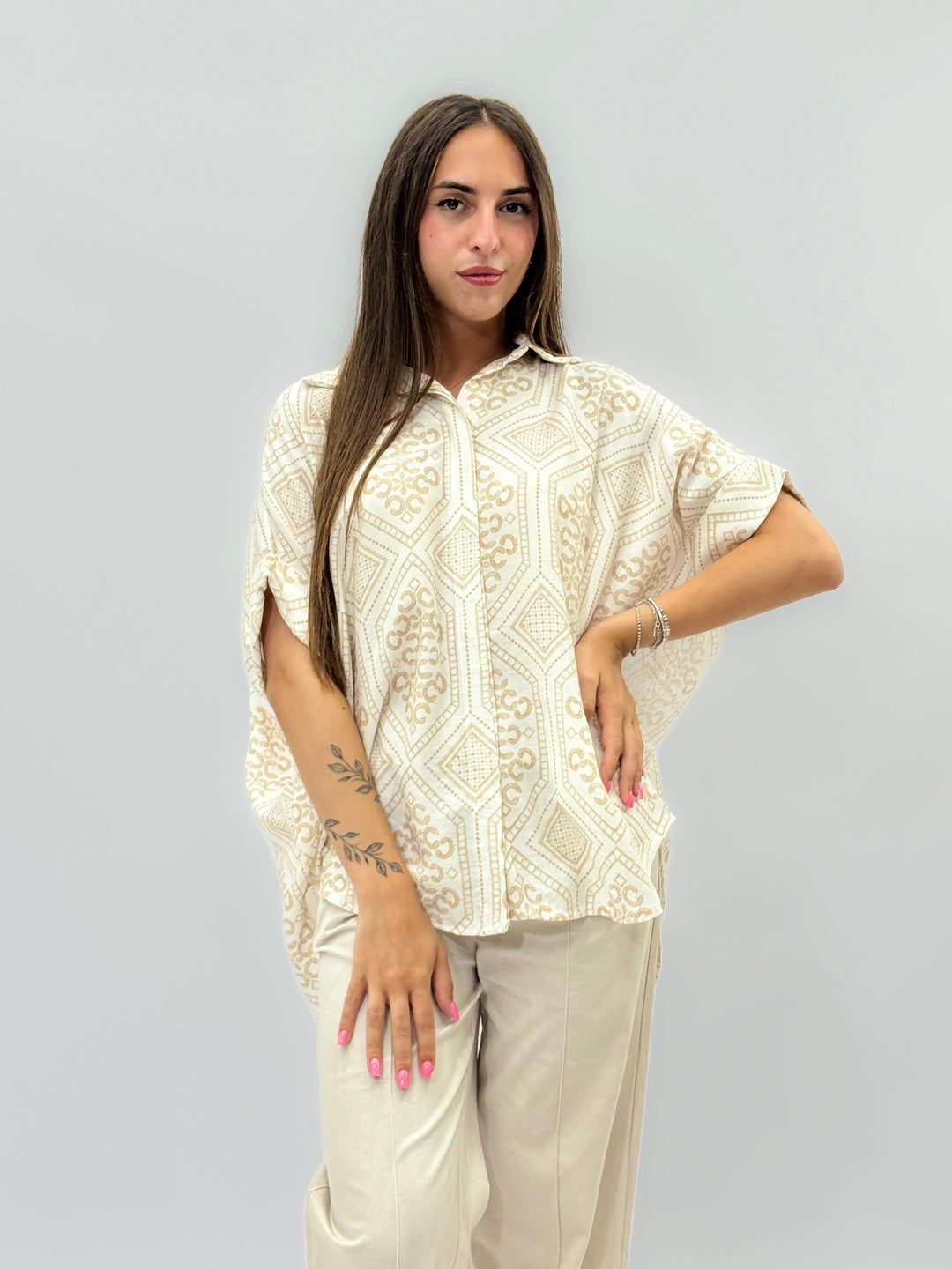 Blue oversized shirt made from Emma & Rose Cape Town Esmé™ pattern, featuring a relaxed fit and classic collar.