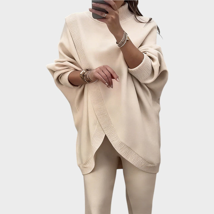 Emma & Rose Cape Town Monserat oversized jersey trousers set in brown, includes relaxed fit jersey top and matching trousers.