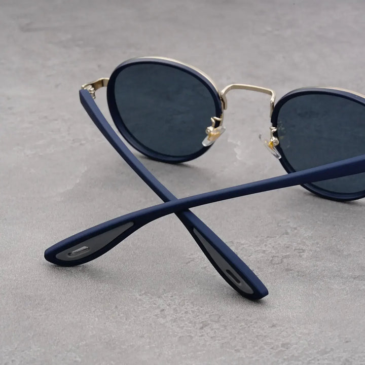Emma & Rose Cape Town Carson Rift Shades featuring a stylish design and desert-inspired color palette.