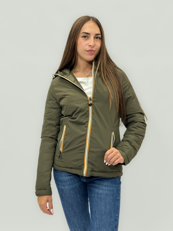 Reversible Emma & Rose Cape Town padded jacket hood in blue and fuchsia, showcasing the stylish reversible design and padded comfort.