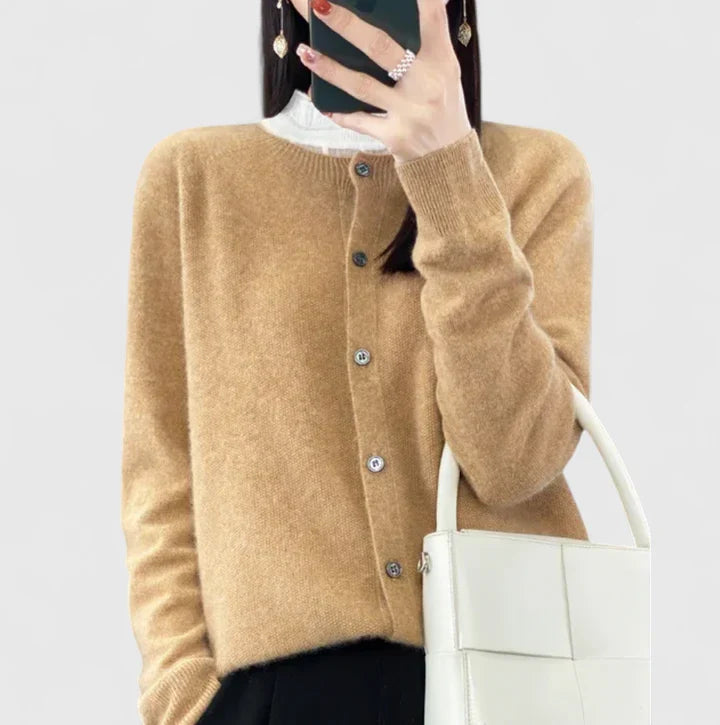 Lyxandria™  |  Comfortable Cardigan