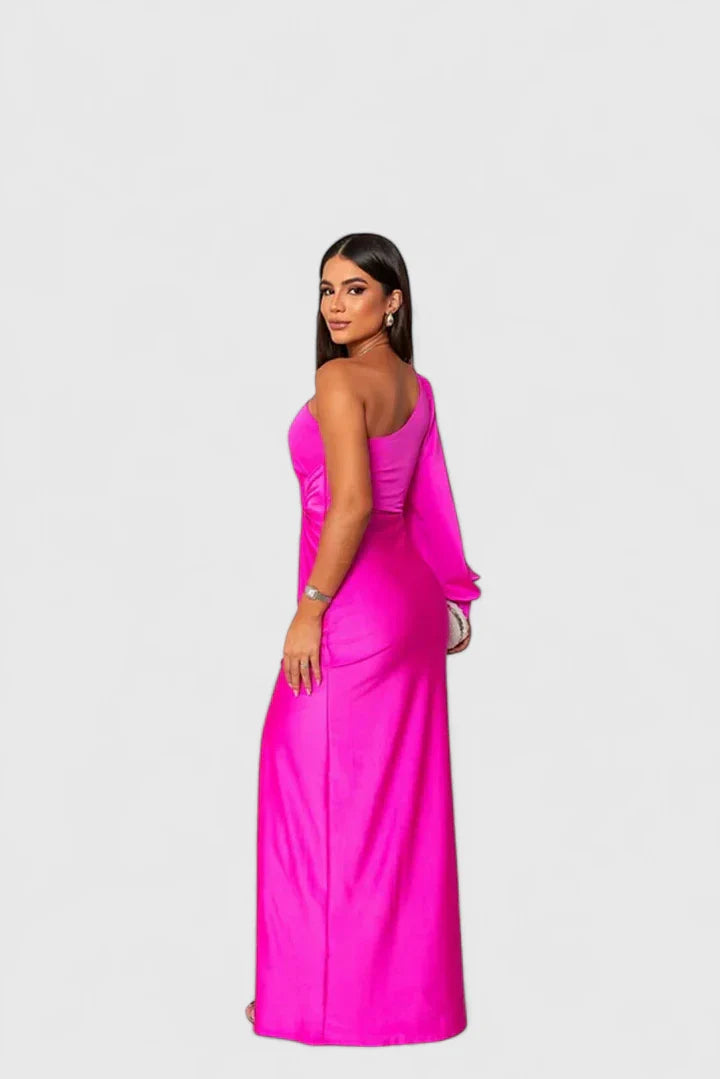 Green Saryxiah™ elegant maxi dress by Emma & Rose Cape Town, flowing fabric, fitted bodice, and stylish design.