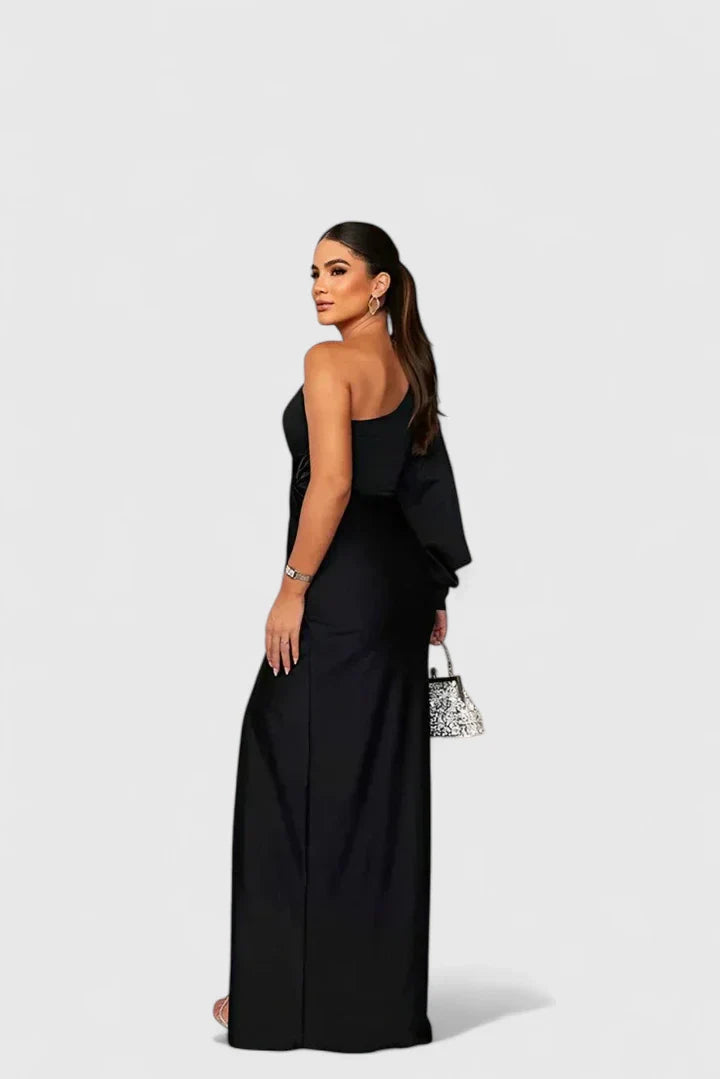 Emma & Rose Cape Town Saryxiah™ elegant green maxi dress, XS size, flowing fabric and stylish design for sophisticated occasions.
