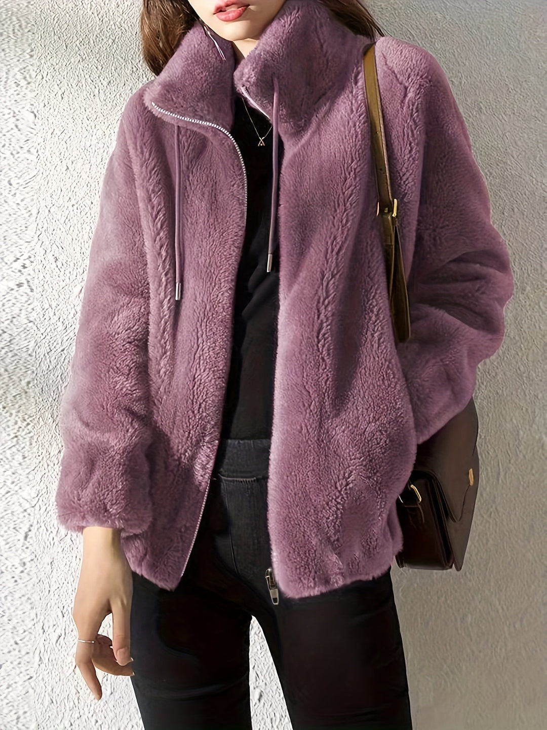 Emma & Rose Cape Town Solai™ comfortable khaki jacket, stylish with a relaxed fit, suitable for casual wear and outdoor activities.