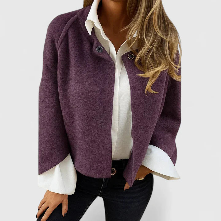 Emma & Rose Cape Town Koa Elegant Khaki Kurzmantel jacket, stylish winter coat with tailored fit and sophisticated design.