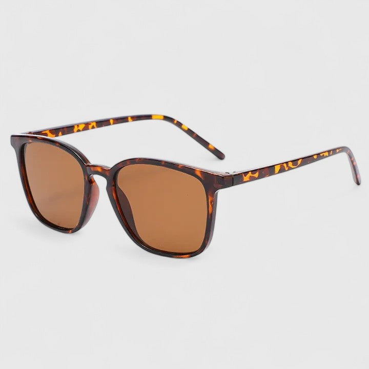 Aynzlee™ sophisticated sunglasses with leopard print frames by Emma & Rose Cape Town, stylish and trendy eyewear.