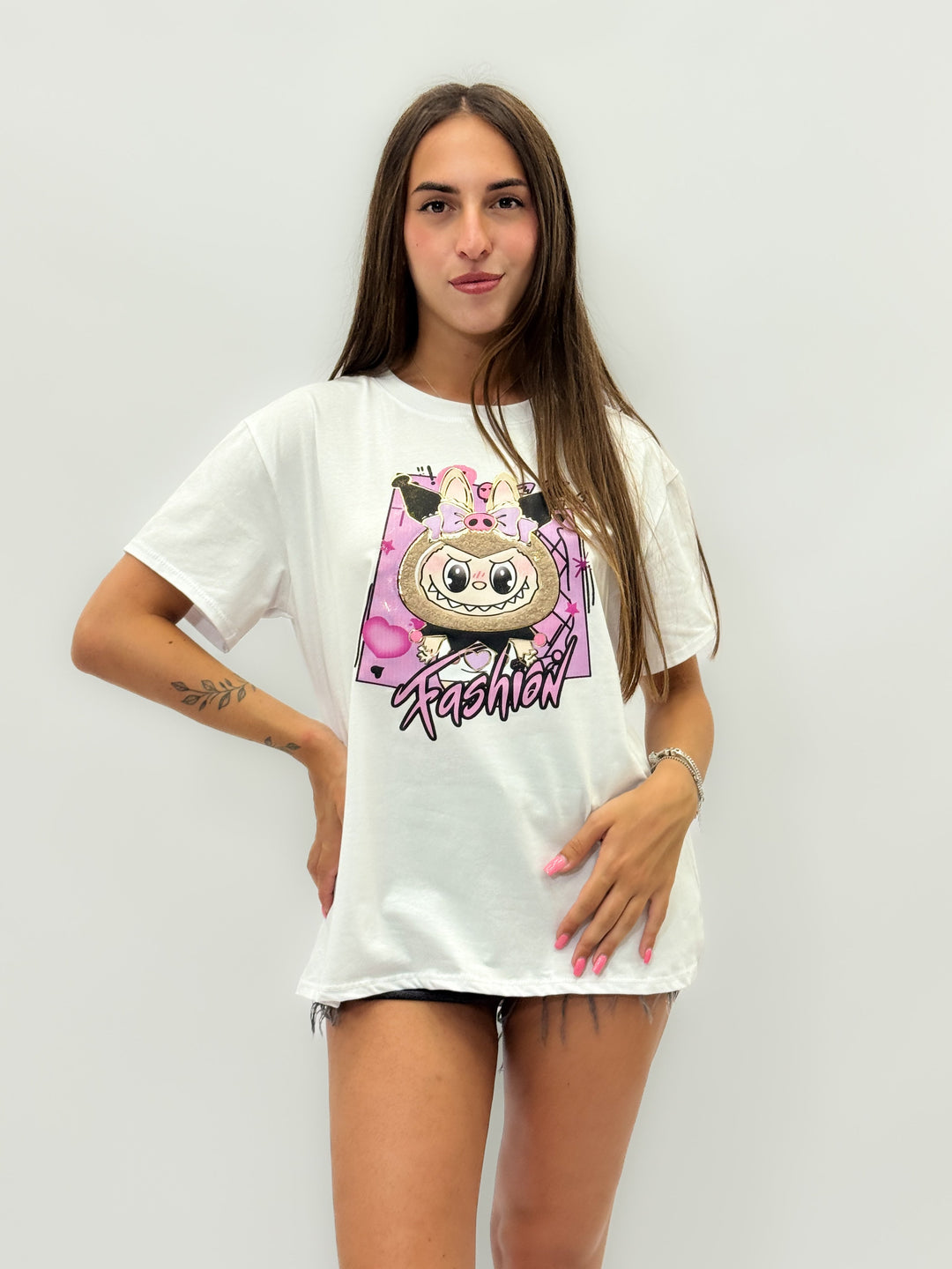 Emma & Rose Cape Town Renske printed T-shirt, soft maglieria fabric with stylish floral design on front.