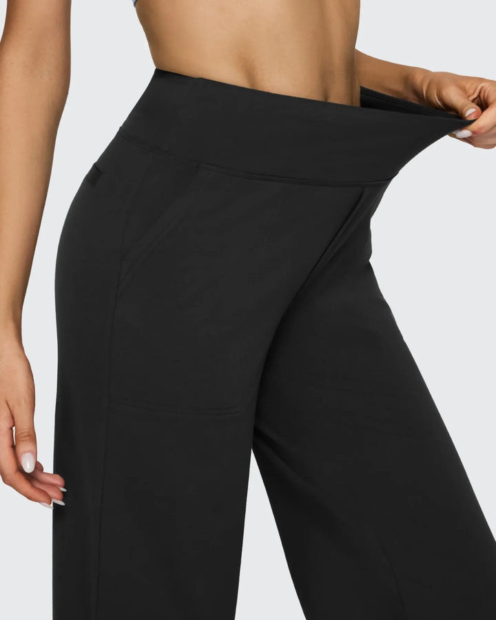 Emma & Rose Cape Town Doreen Casual Flex Nero in black, slim-fit women's top with comfortable stretch fabric.