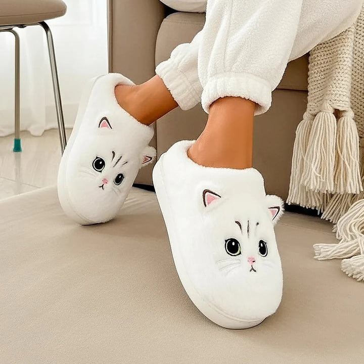 Emma & Rose Cape Town Ingrid™ soft cat slippers MiauComfort in white, cozy plush footwear for cats, size 34.