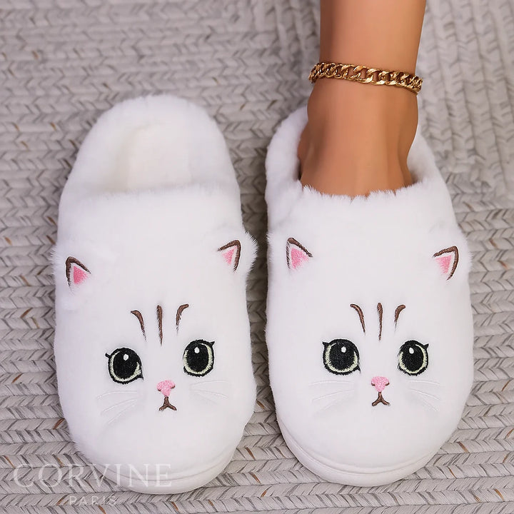 Emma & Rose Cape Town Ingrid™ soft cat slippers in white, cozy plush pantoufles douces chaton MiauComfort for comfortable wear
