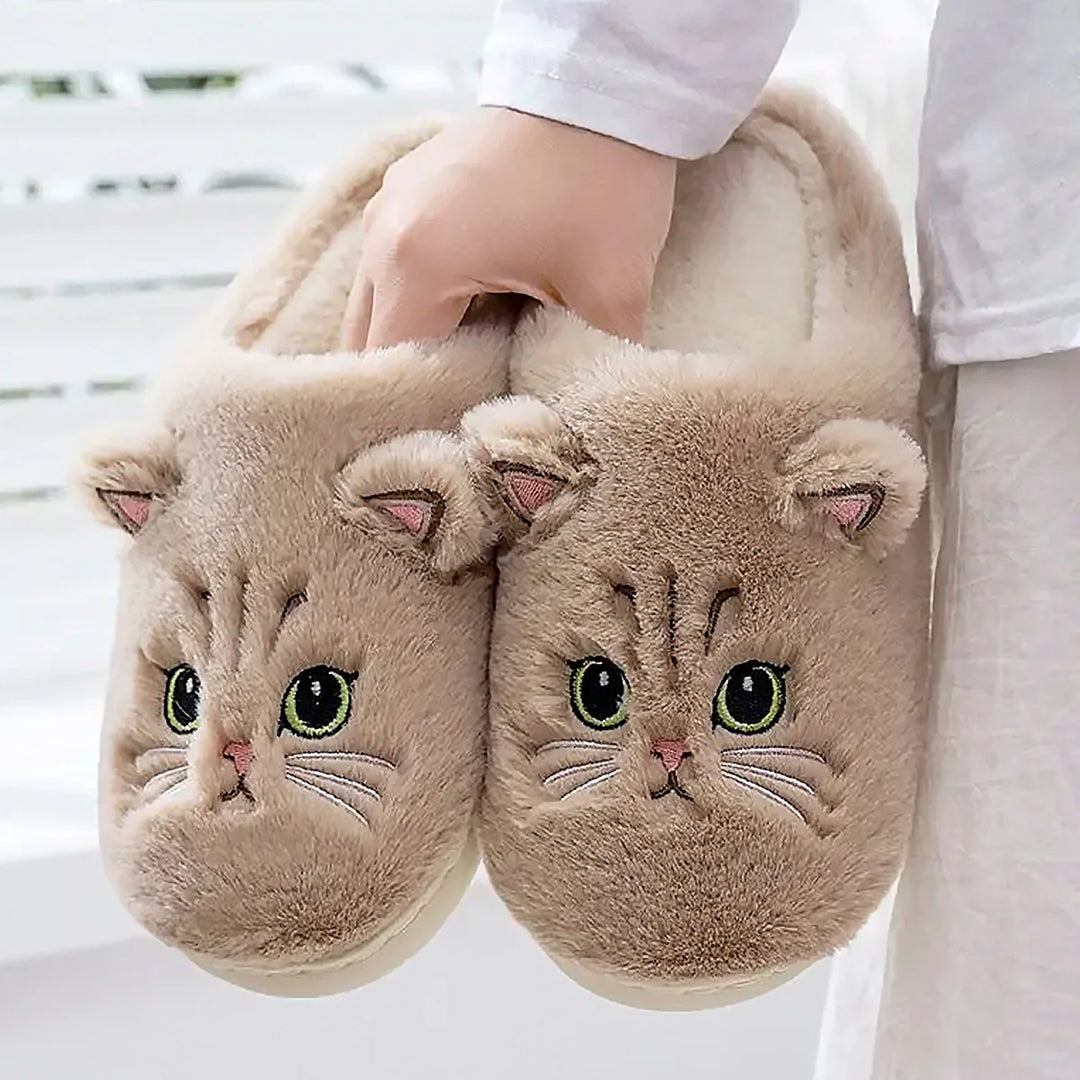 Emma & Rose Cape Town Ingrid™ soft cat slippers in white, cozy and plush, featuring cute cat design for comfortable indoor wear.