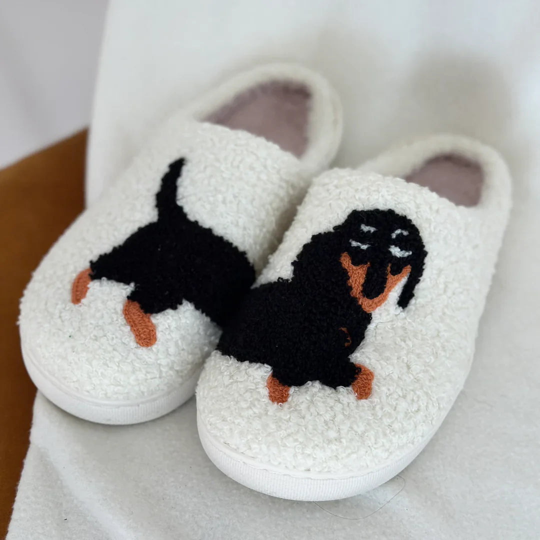 Karina™ Emma & Rose Cape Town soft canine slippers in white, cozy and plush for comfortable indoor wear, size 35-36.