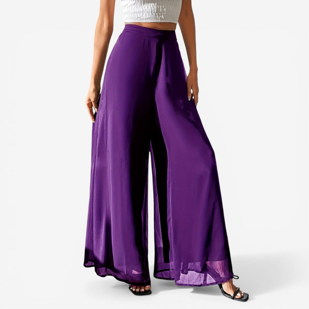 Black Emma & Rose Cape Town Maura™ lightweight elegant trousers showing a tailored fit and smooth fabric.