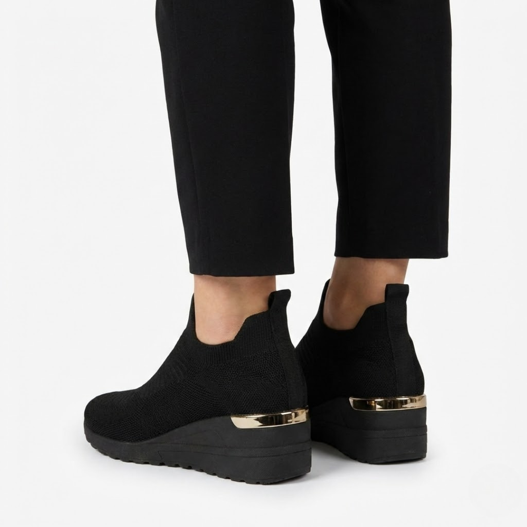 Emma & Rose Cape Town Austin men's comfort shoe in pink, featuring a casual slip-on design and cushioned interior.