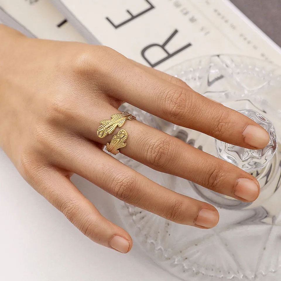 Janirelle™  |  Coral Ring 18k Gold