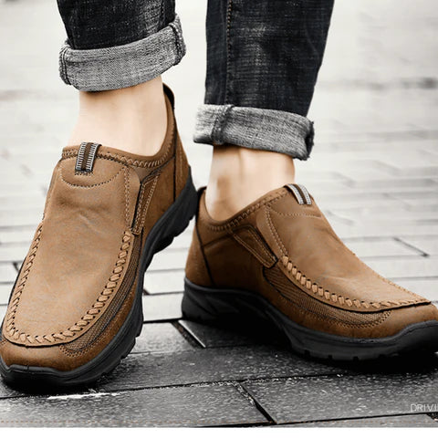Brown Annelie™ Emma & Rose Cape Town sapatenis Winston men's shoe with comfortable, casual design and cushioned sole.