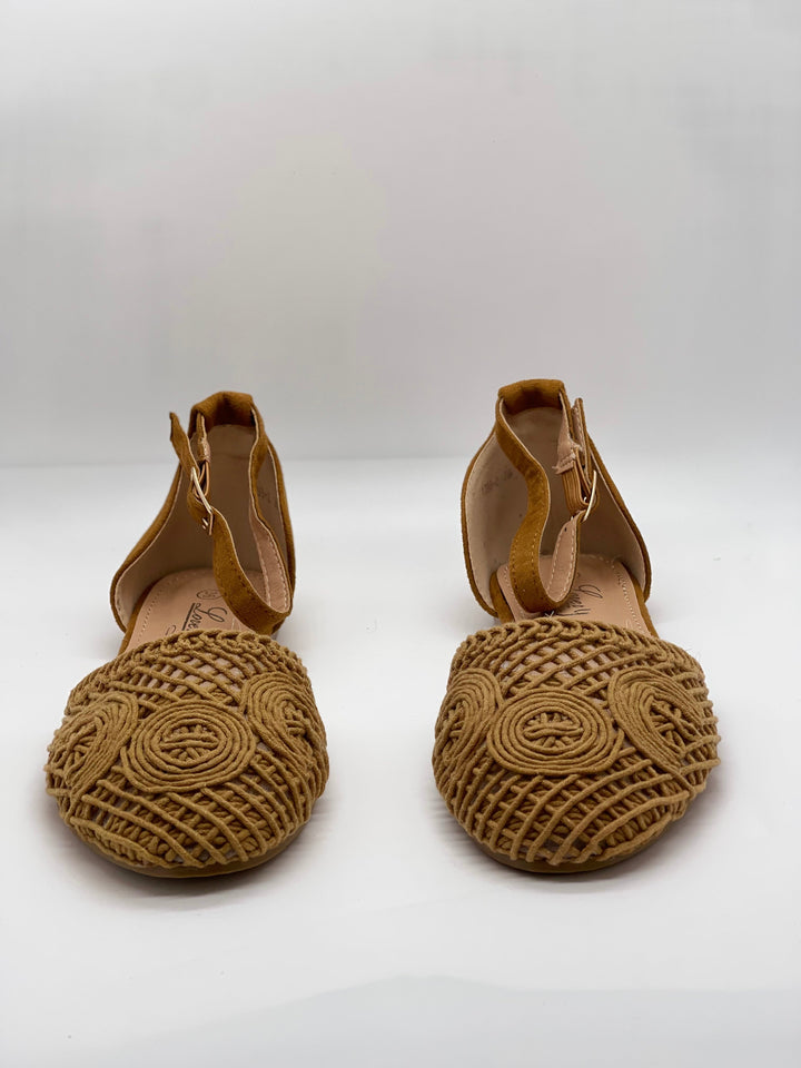 Emma & Rose Cape Town Romy™ beige flat sandals with soft luxurious fabrics and open toe design, size 36.