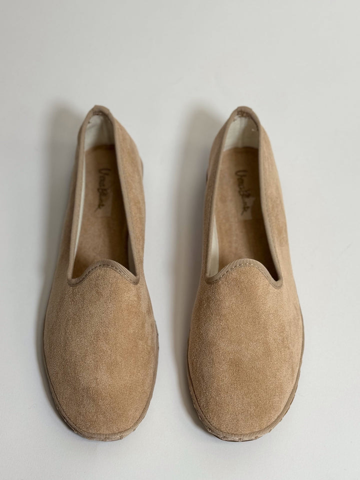 Black Delia™ Friulane slippers from Emma & Rose Cape Town featuring soft, luxurious fabrics and comfortable slip-on design.