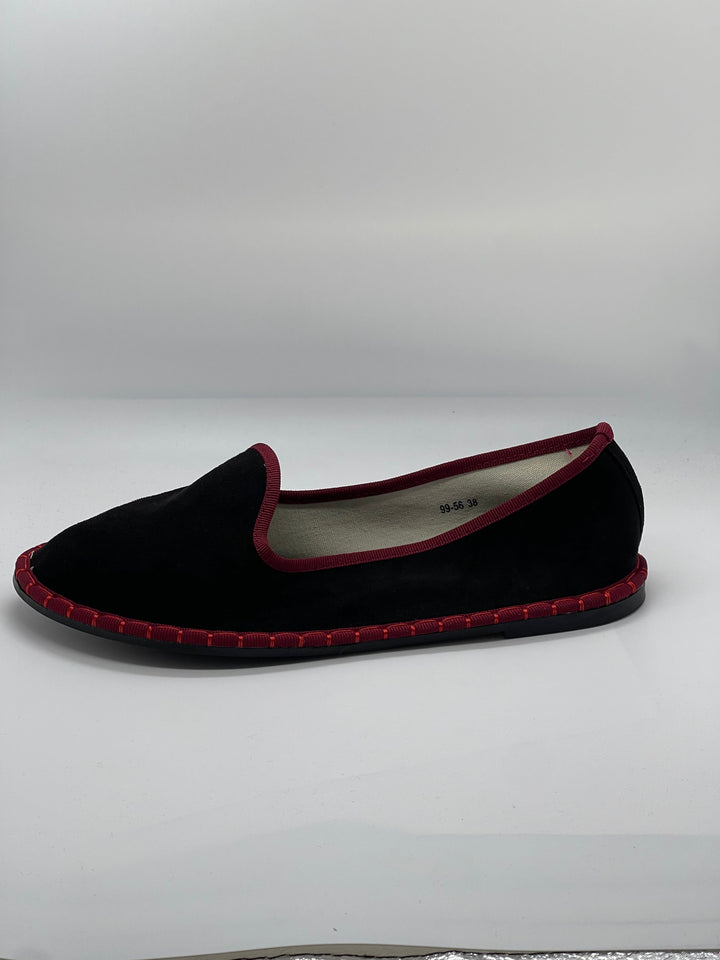Black Viviane™ Friulane scarpe by Emma & Rose Cape Town featuring soft luxurious fabrics and a stylish border design.