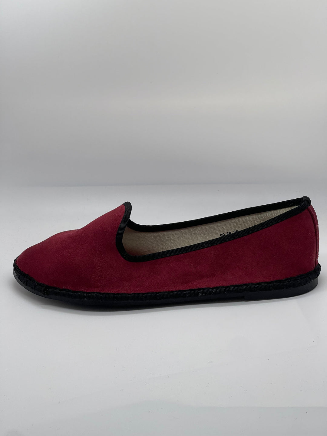 Black Viviane™ scarpe by Emma & Rose Cape Town featuring soft luxurious fabrics and a Friulane border design.