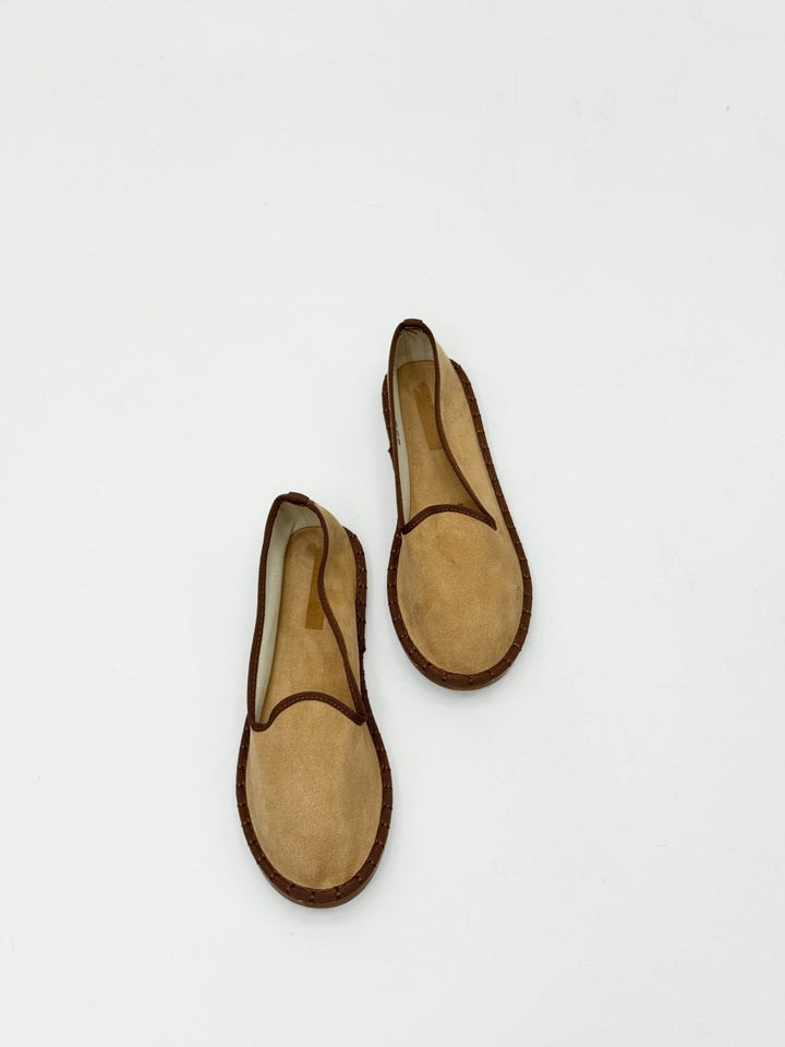 Black Viviane™ scarpe by Emma & Rose Cape Town featuring soft luxurious fabrics and a Friulane border.