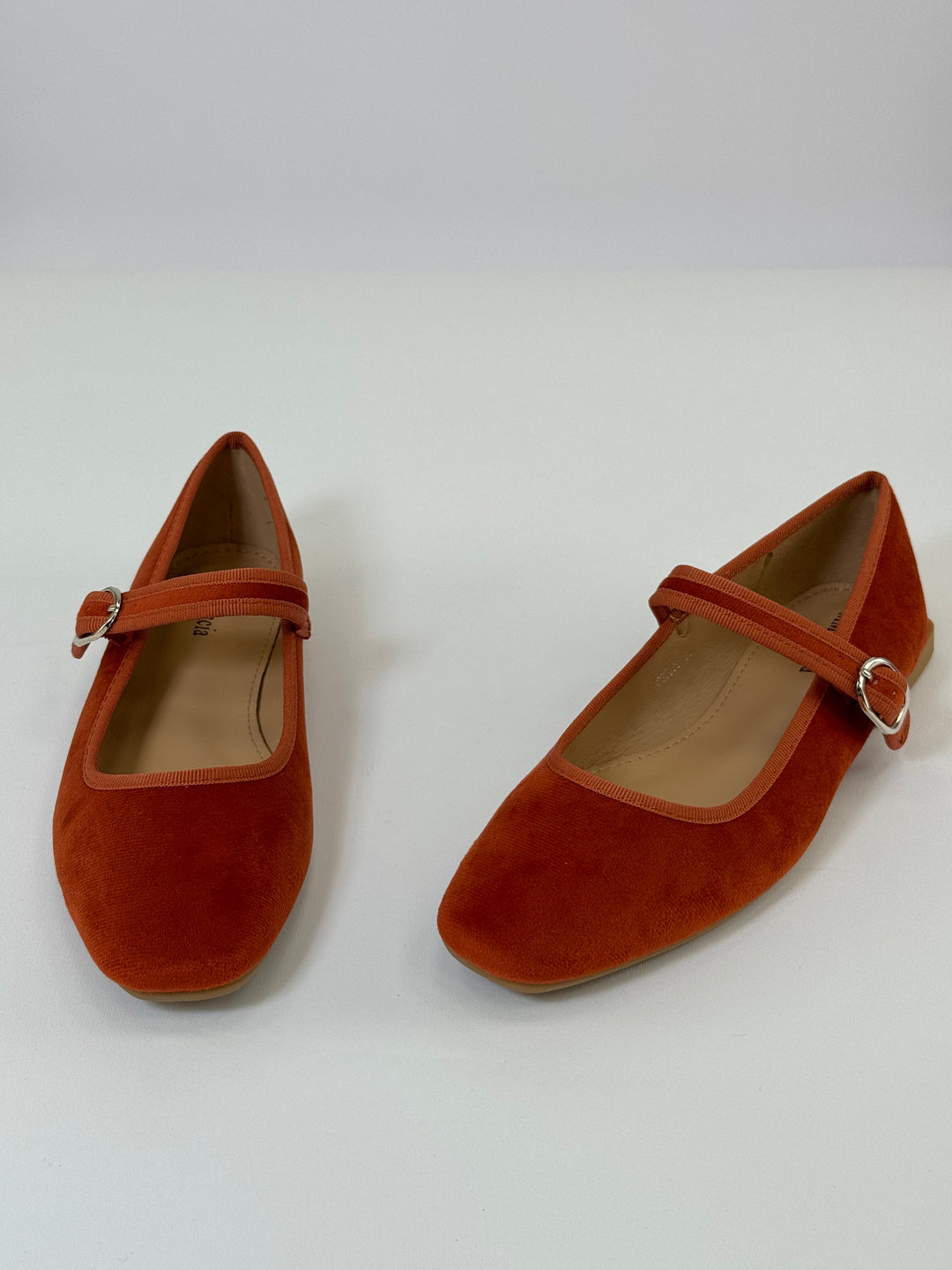 Black Yolande™ Ballet Flats with strap by Emma & Rose Cape Town, stylish slip-on shoes for everyday wear.
