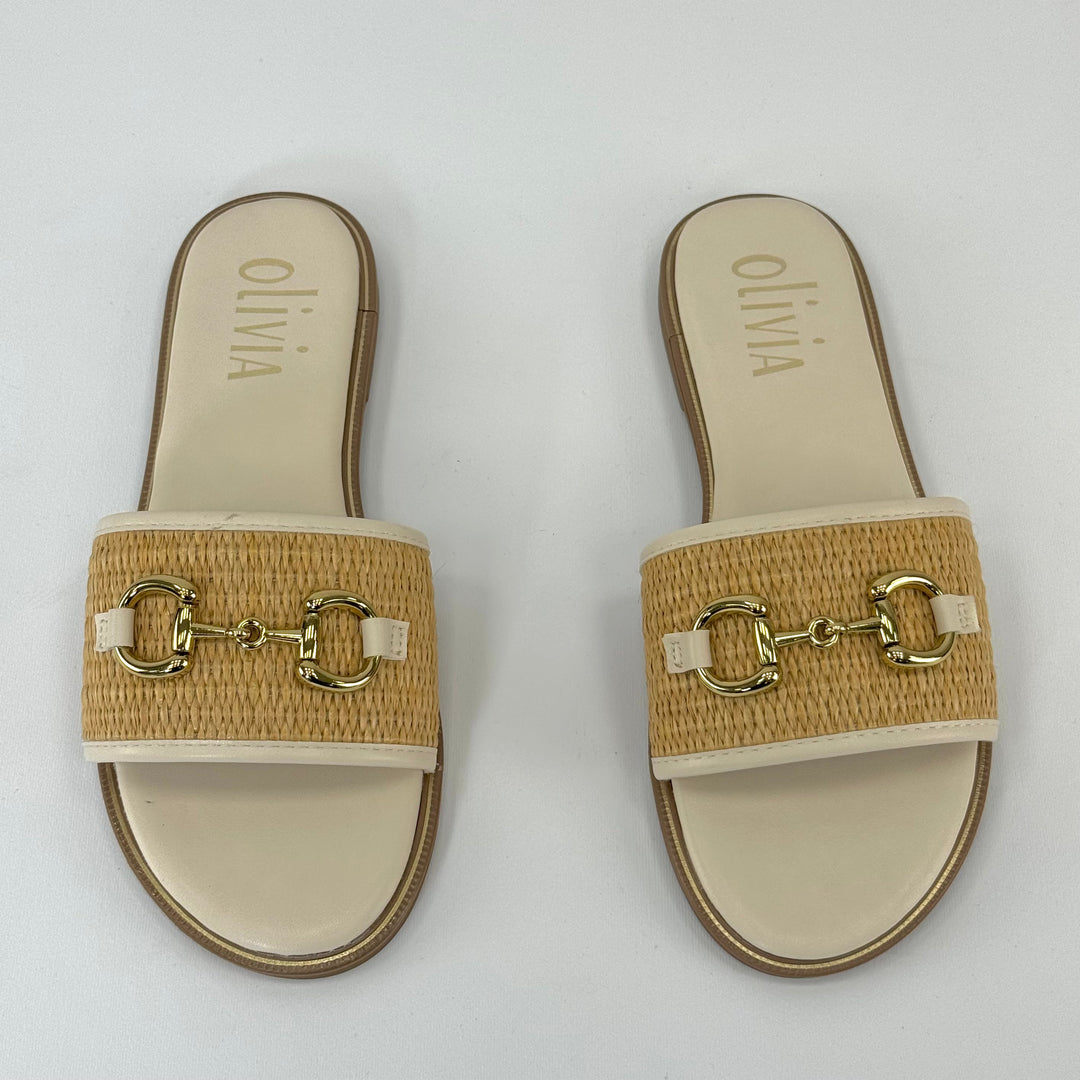Brown Nienke™ sandals hooks from Emma & Rose Cape Town with stylish straps and comfortable design, perfect for casual wear.