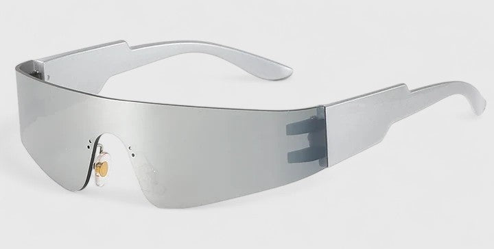 Silver Skyllarr™ elegant sunglasses by Emma & Rose Cape Town with sleek frame and tinted lenses.