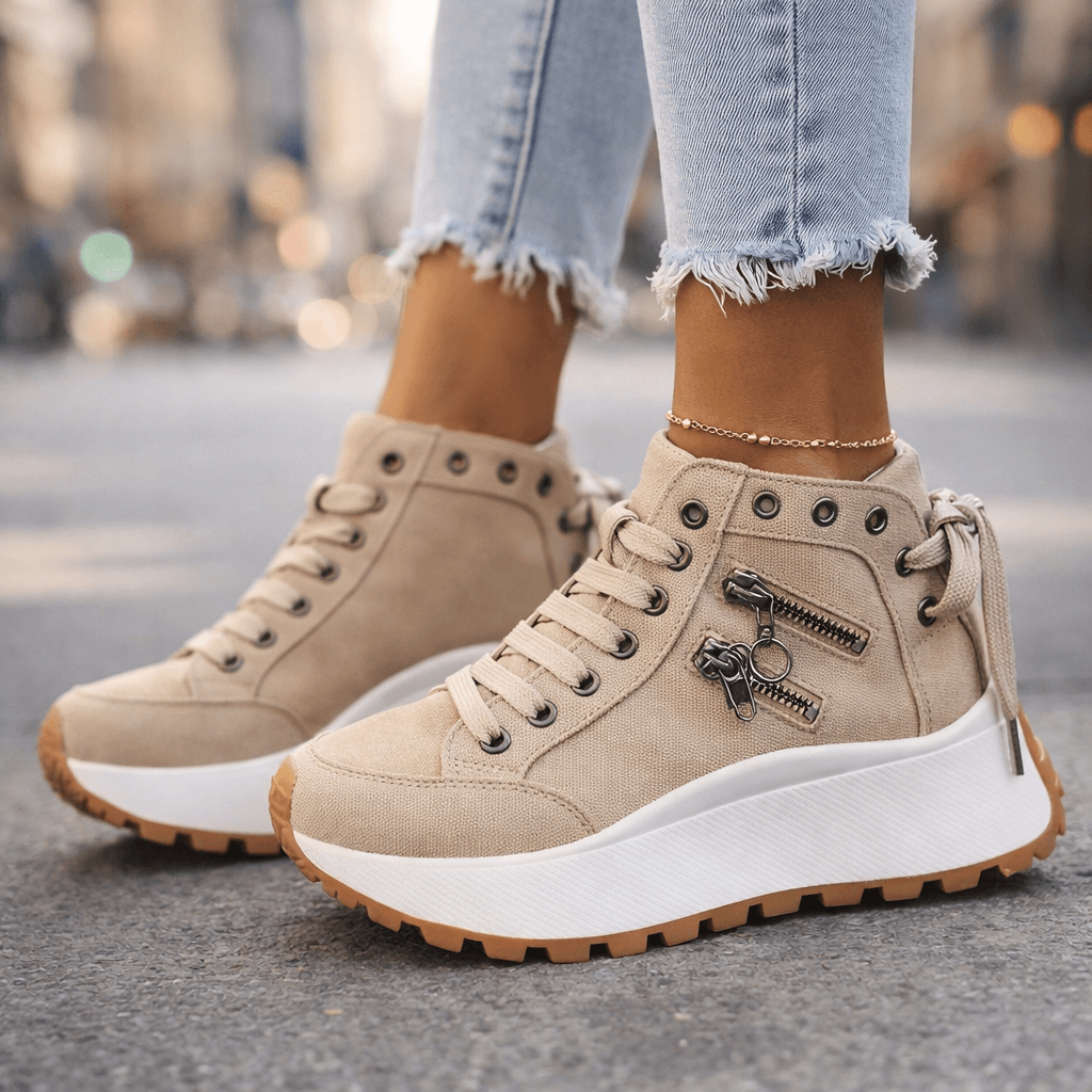 Emma & Rose Cape Town Nana™ chunky sneakers in blue, stylish sneakers with a chunky design and comfortable fit.