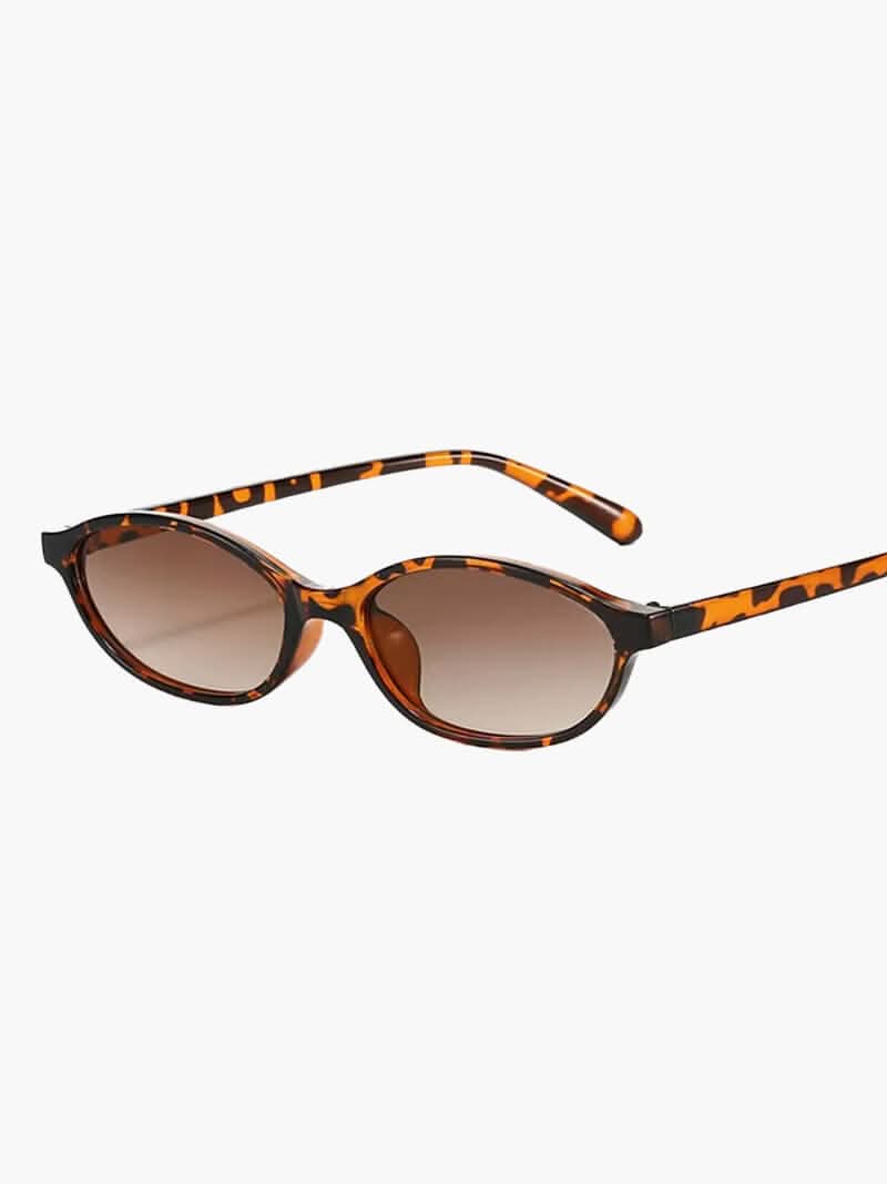 Emma & Rose Cape Town Raelynne Romantic sunglasses in black with stylish, rounded frames and tinted lenses.