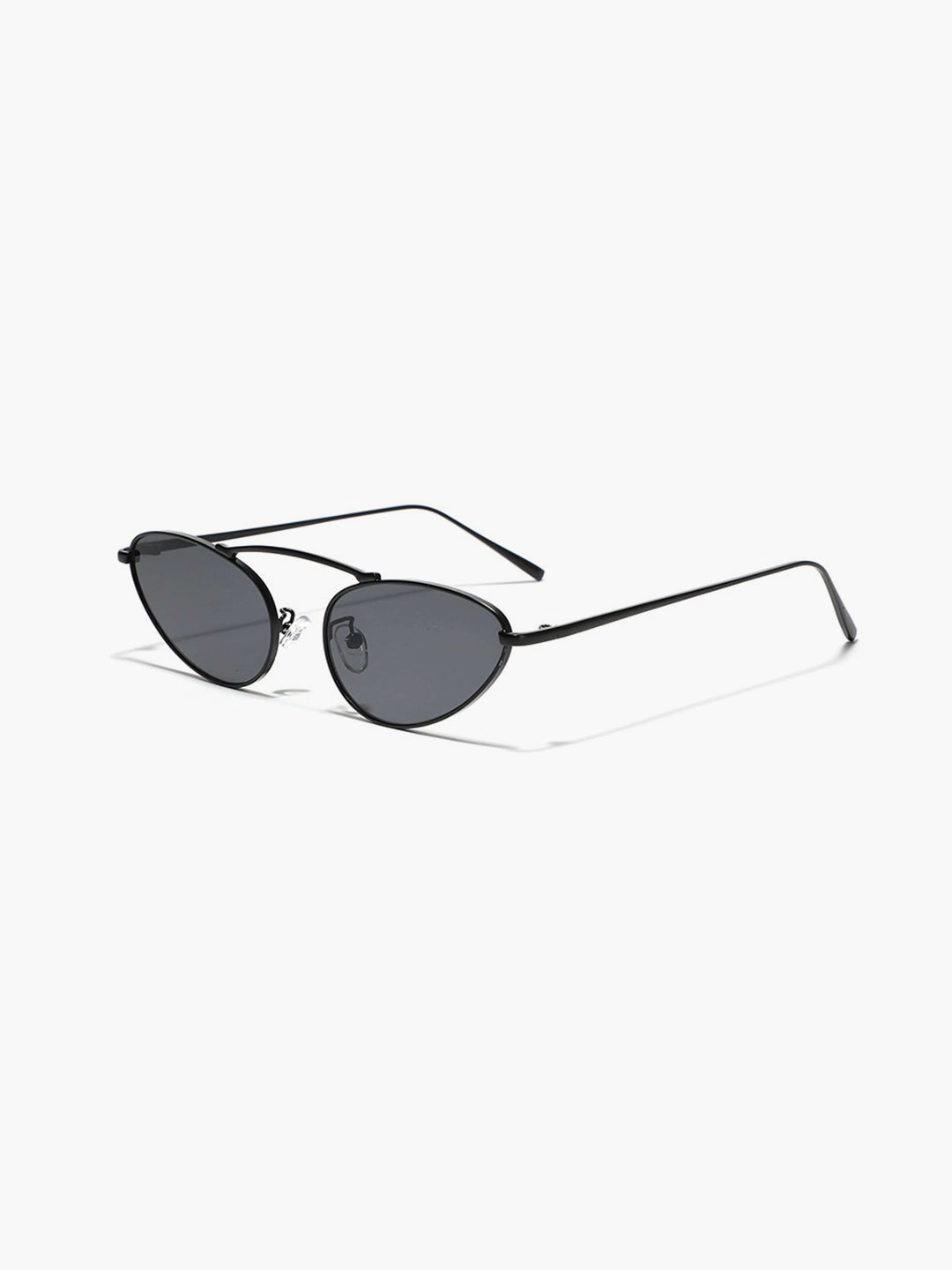 Emma & Rose Cape Town Navaya Luxe sunglasses in black with sleek frame, stylish and modern sun eyewear.