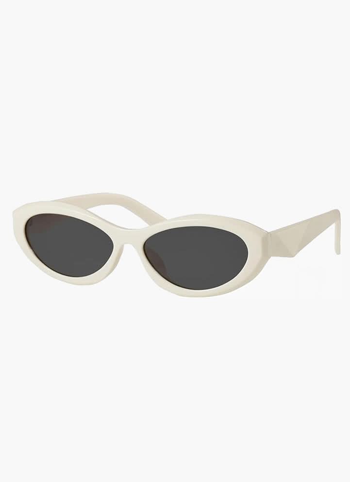 Black Ryelle™ minimalist sunglasses by Emma & Rose Cape Town with sleek, modern design and thin frames.